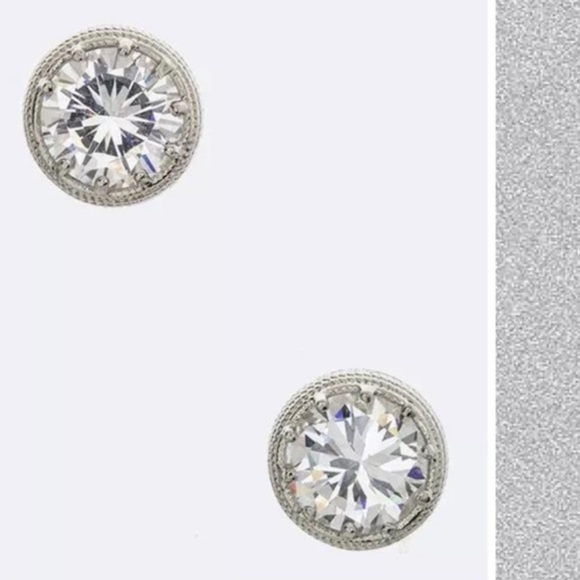 Jewelry - Clear Bezel Austrian Crystal Earrings